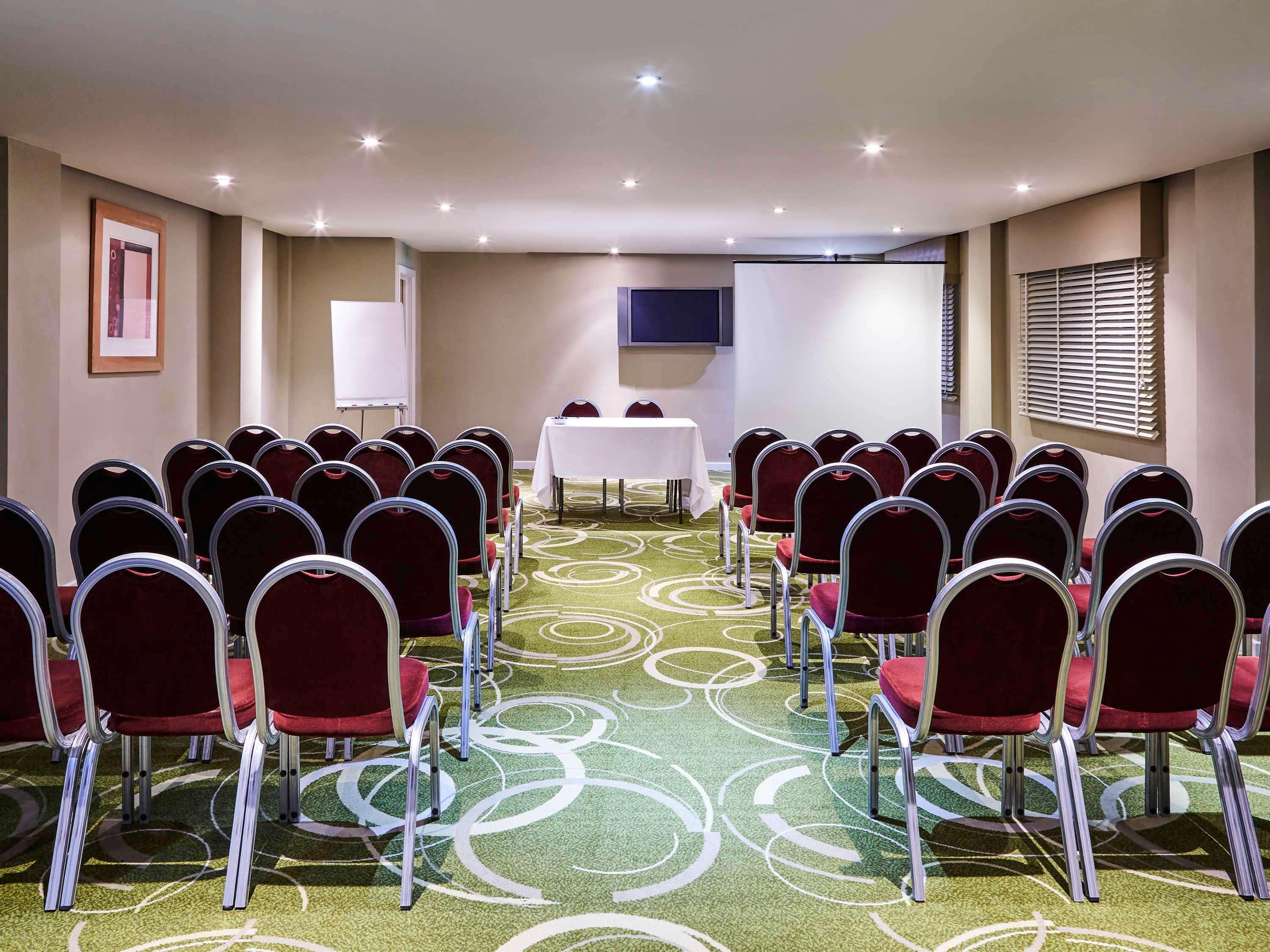 Mercure Newbury West Grange Hotel Thatcham Exterior photo